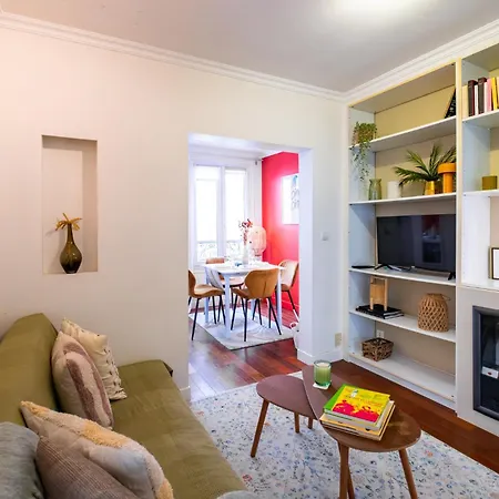 Apartment Charming In Heart Of Paris